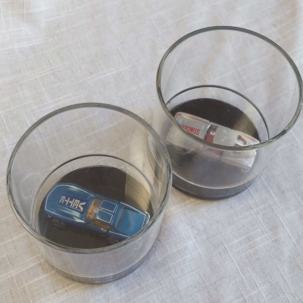 Vintage HOWW Mfg. Acrylic Glasses - Die-cast Corvettes in bottoms